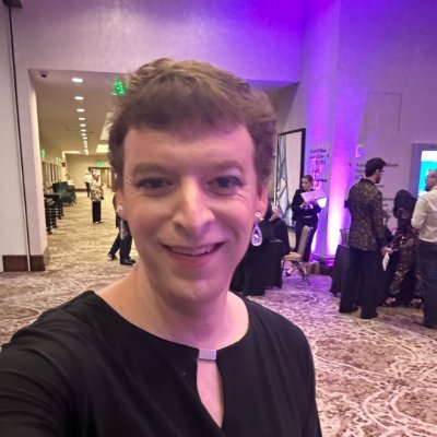 BaumWeHo's profile picture. Urban Economist & Swiftie