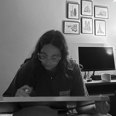 inesecretclub_'s profile picture. fanpage de água com gás e do louis