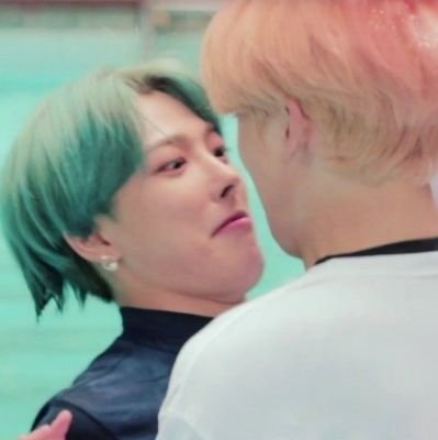 pirat33z's profile picture. Batty ( they/them) 
🦇26 🦇writiny🦇mdni/dnf🦇polyt33z🦇NSFW ONLY🦇 No age visible = blocked🦇 OA's blocked🦇 minors/sfvv dni/dnf🦇 censor when interacting