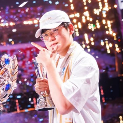 lelewrldz's profile picture. 