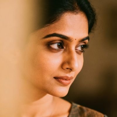 TishaAapti's profile picture. Tisha here.
Zillennial with October vibes.
Football is my comfort sport,
Anime is my escape,
Motivation is my language.