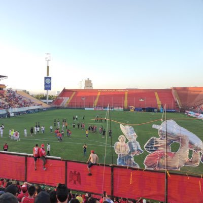 juanjoseicv's profile picture. “El pádel lo juegan los que no saben jugar al tenis”🎾 Hincha de Unión Española💛❤️Me gusta el vino🍷 Se escucha rock por acá 🤘🏼