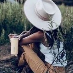 Eekuouto742030's profile picture. 