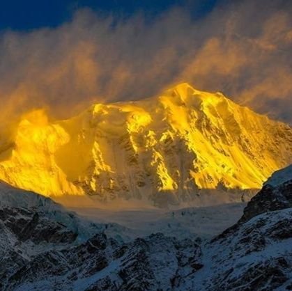 ItsPoojaKamath's profile picture. A nationalist, a proud Hindu! A staunch believer and campaigner of 'Swachh Bharat' and 'Make In India'.