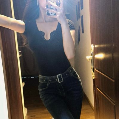 ClarisL12380's profile picture. 已婚女士 随便玩玩 到处看看