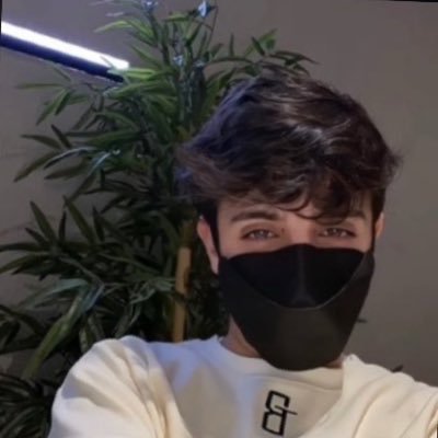 M_zin__1's profile picture. 94𓏦 دآم ᷂عــزڪّ ᷂ياوطن 🤍🇸🇦 https://t.co/Wf3H5i4kg3