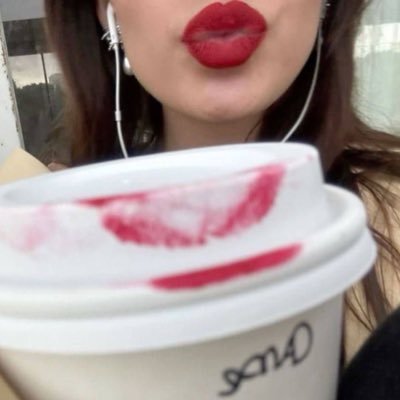 luveliberry's profile picture. #lizguel 💭