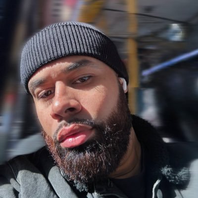 viamke's profile picture. a misunderstood gemini.