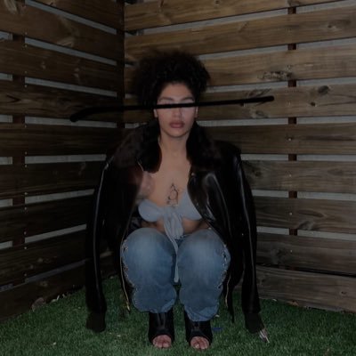 maynicolee_'s profile picture. 