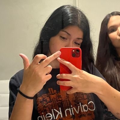 bmenesesz's profile picture. ✂️