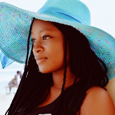 FollowerH94682's profile picture. posting my pictures until I get to 100k followers. I follow back instantly 🥹✨🤩