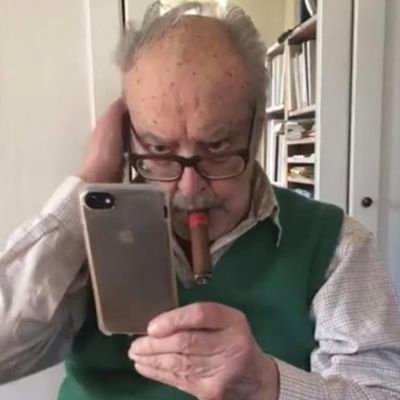 nomalossanne's profile picture. Ça revient