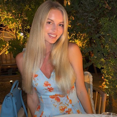 Timelesslove01's profile picture. Yearning for a love that never fades.