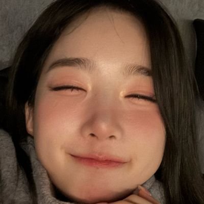 kjnathxlie's profile picture. 1995.03.17 
30yo ♡

You can't be happy every day, but there are things to be happy about every day ☀️ Other half → @kjamxnda Insta: kj.nathxlie