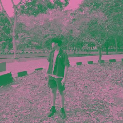 iamSenandika's profile picture. the tweets below were made while drunk, don't think about it too much just take the silver lining.

https://t.co/ou3tv8bFeb