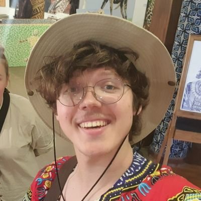 AlsimiDer's profile picture. Check this out:  https://t.co/hxEpctFNGc
             biggest @hallzerk fan :)
  @FACEIT Admin /// I enjoy to entertain people :)