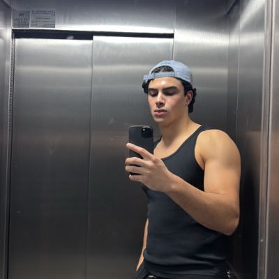 czakmgl's profile picture. ⵣ🩺