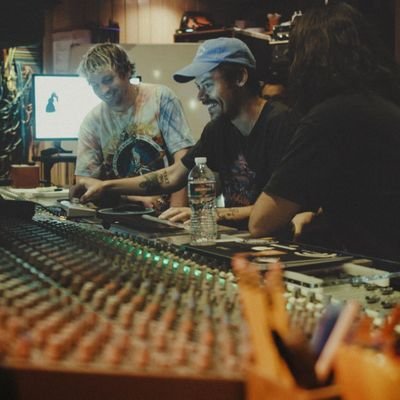 randPaul1234's profile picture. I'm an artist. From Vatican City. 

I love music so much. And I also loved football.