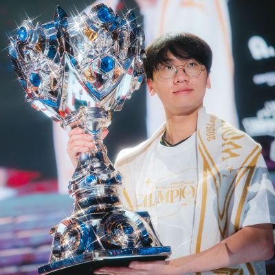 Yoiyer_gg's profile picture. ❤️Ultra T1❤️
 💜☀️✨Jojopyun✨☀️💜  
❤️🐿️Doranismo🐿️❤️
   💙BillieStan💙
#GragasForDoran