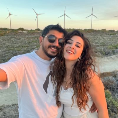 SeherBaday's profile picture. Onlara aldırma!