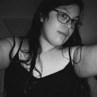 thickskulljazz's profile picture. Music taste that even gives me whiplash 🎵😹 Mostly use this app for lay down and scroll on my phone time 📳🌙