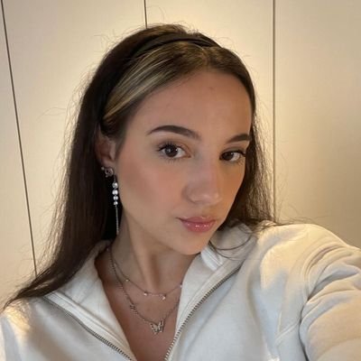 lehistancologne's profile picture. —