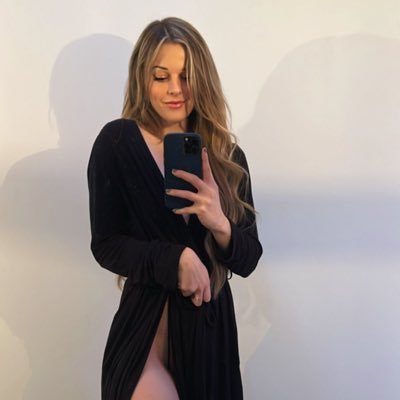 kaybriana873's profile picture. 