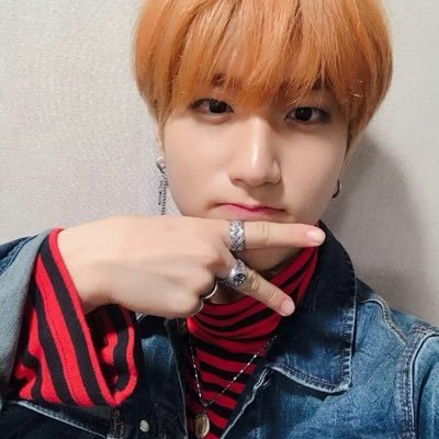 yunnlixh's profile picture. Escrevendo au e vendo anime com o jico