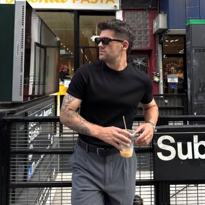 maxfirelocks1's profile picture. 