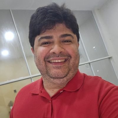 FellipeAAndrade's profile picture. Eterno estudante. Advogado. Doutorando e Mestre em Políticas Públicas da Educação (UFPE). Leitor compulsivo, noveleiro, cinéfilo e, claro, amigo dos amigos.