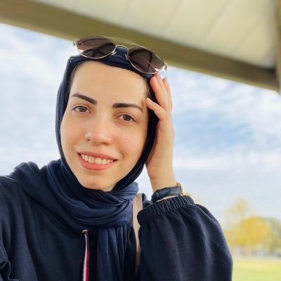 NiloofarAQ1991's profile picture. در حال مبارزه با درونم…