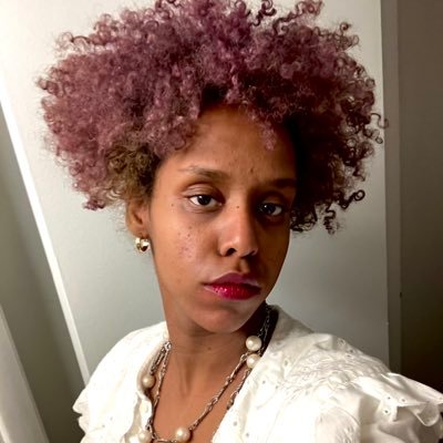 dovethedem0's profile picture. 26. 🇪🇹  🕊️transformer agender dyke                dj/comic/substack ghoul,                        official thoughts of dovethedemo