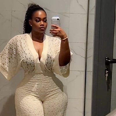 Aissataaa1's profile picture. 