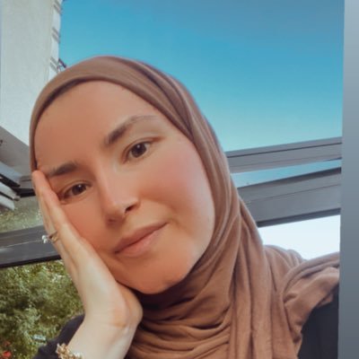 Dilekelebiiz's profile picture. İstanbul Cerrahpaşa Üniversitesi 👩🏻‍🎓 Biyoloji Öğretmeni🧪 “güler yüzlü olmak neydi O(sav) nu hatırlayın”