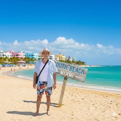 ABernalRossini's profile picture. Dios salve a Colombia.    #SiguemeYTeSigo