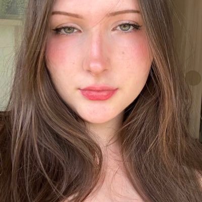 ane____c's profile picture. tenho fomo e fome