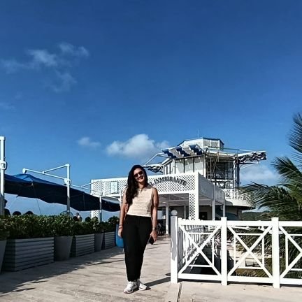 aluzsanchez1's profile picture. Soy una planta de sol y un animalito de agua salada. Profesora/universitaria. Preguntona. Cronotopo. Juego con palabras.