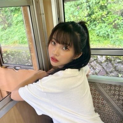 kirbyeons's profile picture. follow me if you like girl groups and aren’t weird