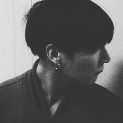 lia_jsh's profile picture. ×  musician. virgo. 26. she/her.     
                              ☆ kpop multi (mainly 1, 2,3 gen) - kdrama. ☆