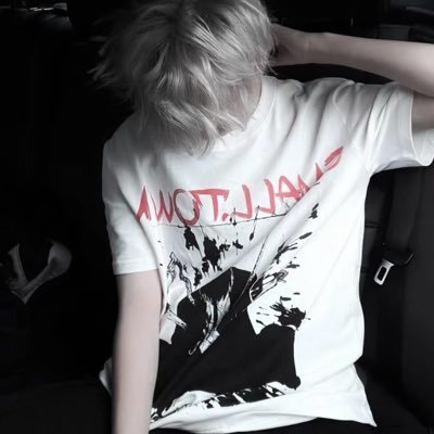 h7v3z's profile picture. Don't be like the fool