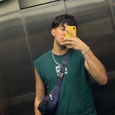 MoissLugo10's profile picture. 