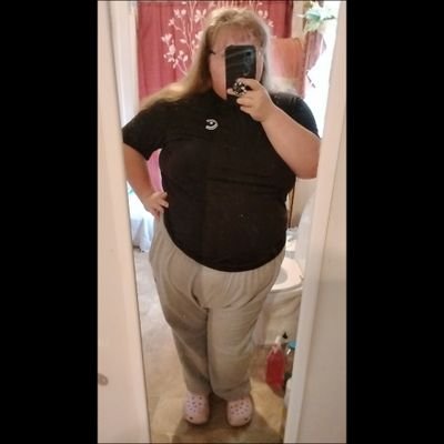 venusintheskyy's profile picture. 18+ 🔞 • NSFW page‼️ • 26 • sweet silly pervy party girl • a blessed life on planet Venus!