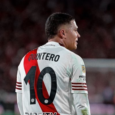 notthema_'s profile picture. Nos merecemos bellos milagros. @thermitaaa