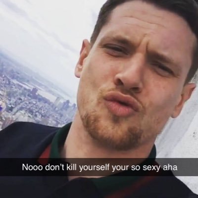 laval281's profile picture. I ain’t tweeting much. Just msg me if ya want a follow back and i’ll do it