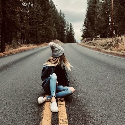 _ari_li's profile picture. Alguna vez alguien me amó, demente debe estar o que se yo...