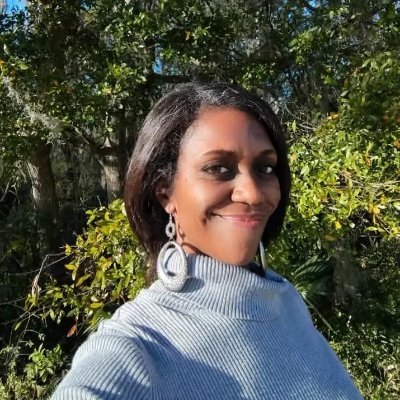 clark39_denise's profile picture. woman of faith, author, and educator