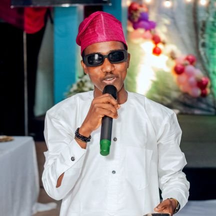 TheOluwatayo's profile picture. Pro-Christ | Constructive Critic | Writer |
Public Speaker | Sapio-Sexual |Barber(Stylist) |Photographer in View |

theoluwatayo@gmail.com 
Die Hard LFC Fan....