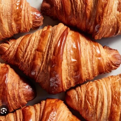 MinneSants's profile picture. an account dedicated to the croissants of Minnesota