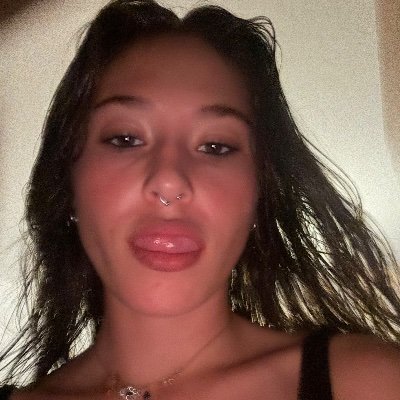 diifox7's profile picture. o signo é balança mas não tenho equilíbrio nenhum, prazer