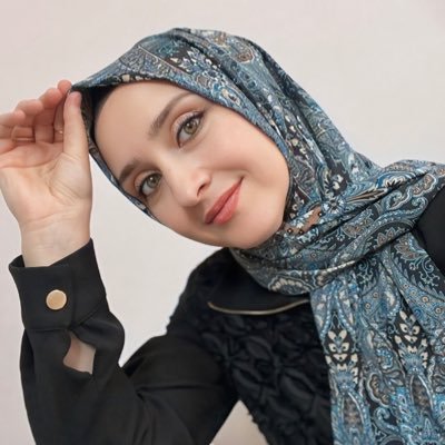 OgrtEla's profile picture. ....MEB....👩‍🏫 Rabbim, bana incitmemenin ve incinmemenin ilmini ver..🤍💙 Kendine yorumcu 😂